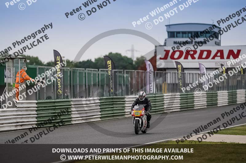 enduro digital images;event digital images;eventdigitalimages;mallory park;mallory park photographs;mallory park trackday;mallory park trackday photographs;no limits trackdays;peter wileman photography;racing digital images;trackday digital images;trackday photos